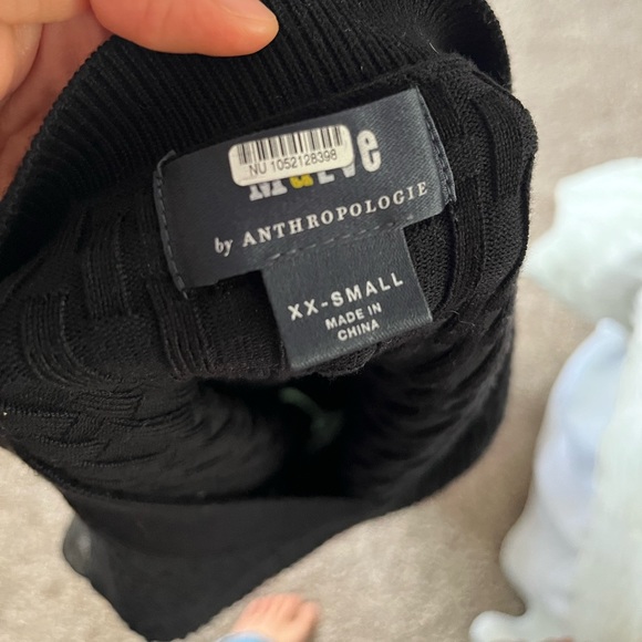 ✨SOLD✨Anthropologie Dolan Puff Sleeve Top - Picture 6 of 9